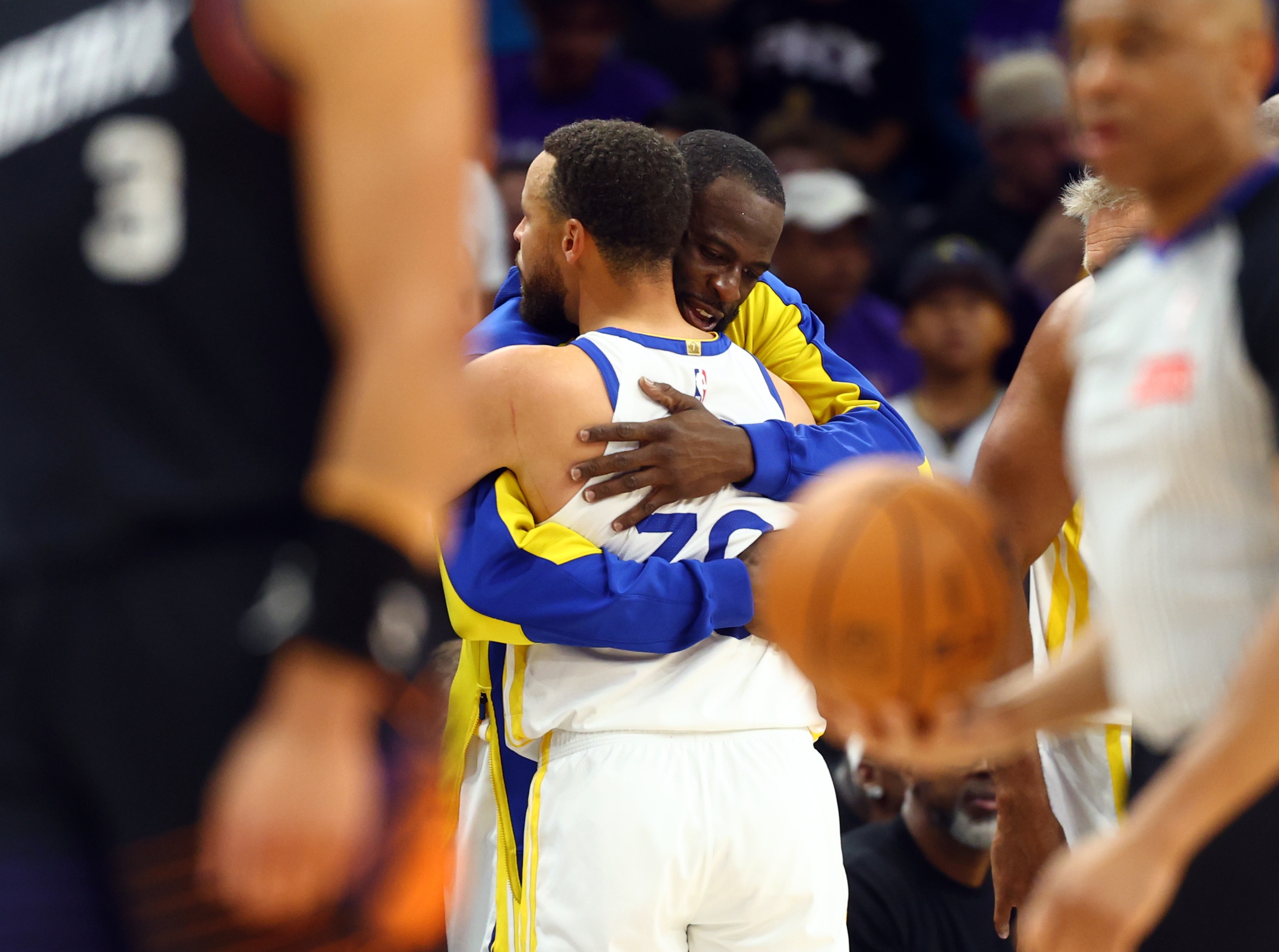 薪资专家解读：勇士2024-25赛季有望脱离奢侈税区