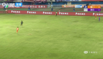 王鑫海闪击刘鑫岳世界波 厦门半场3-0碾压莆田
