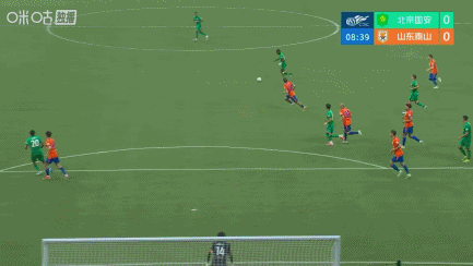 狂轰38脚!国安2-0十人泰山,郑铮直红王大雷9扑救难阻败局 狂轰38脚!国安2-0十人泰山,郑铮直红王大雷9扑救难阻败局