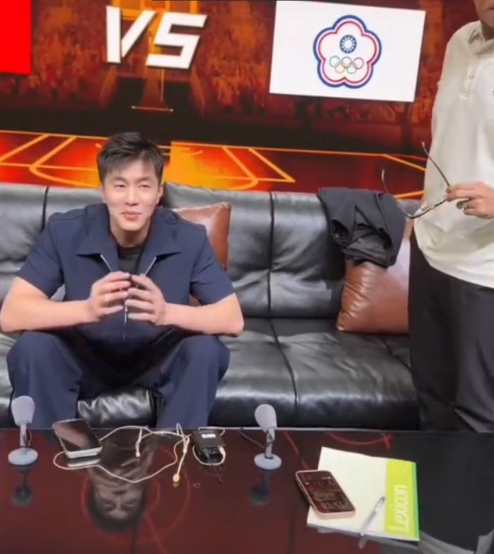 郭艾伦：饭刚吃一半，还想打