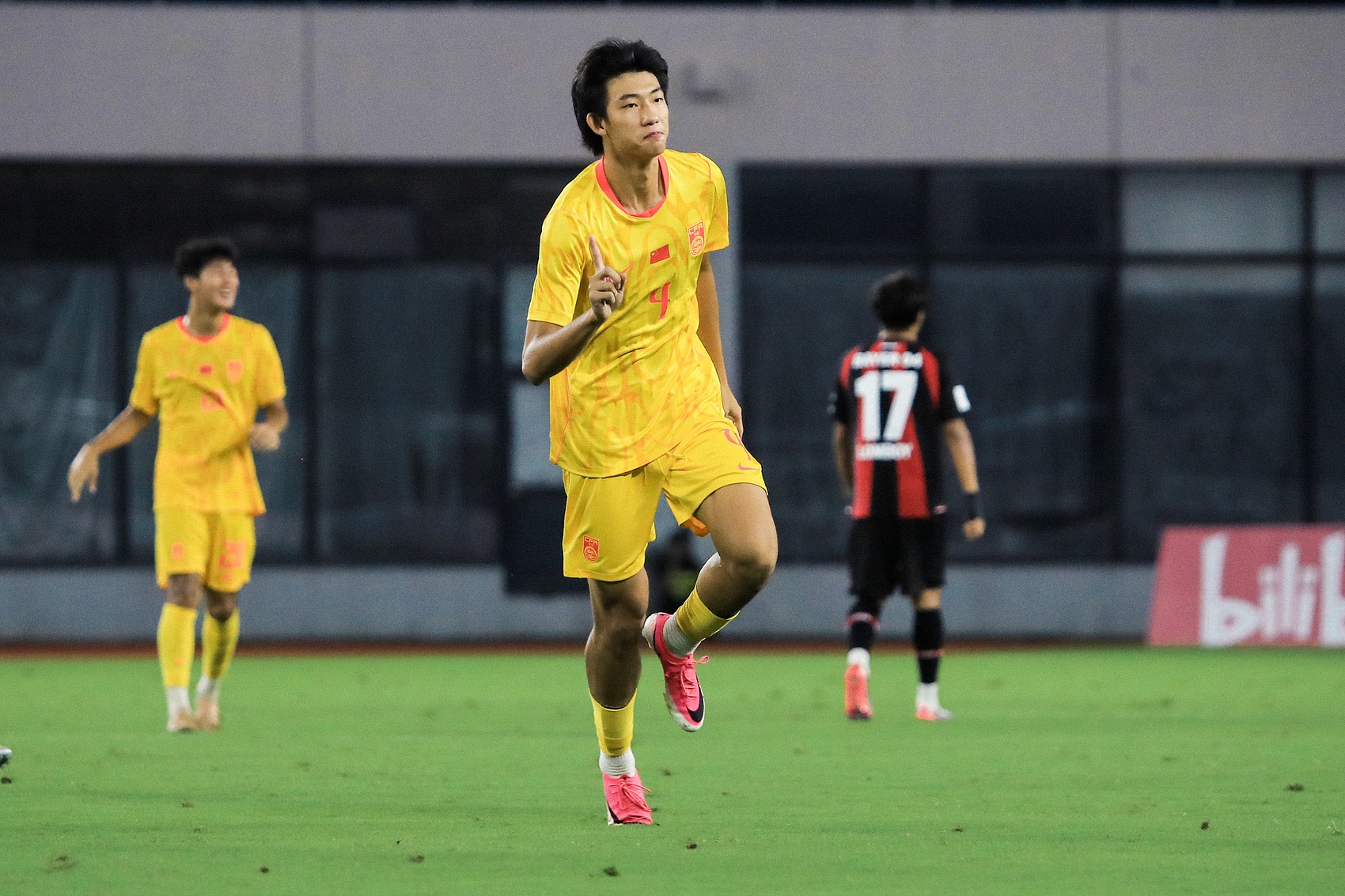 明日之星冠军杯决赛取消 U17国足与阿森纳并列冠军 赵松源留洋或成首选 明日之星冠军杯决赛取消 U17国足与阿森纳并列冠军 赵松源留洋或成首选