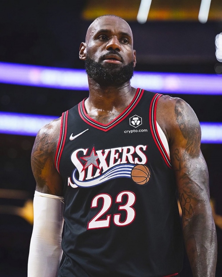 2K27詹姆斯能力值91 连续22年90+ 14次联盟第一
