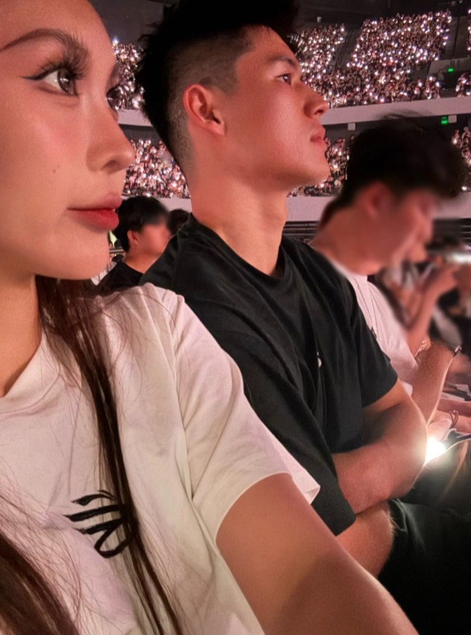 甜蜜时光!陈家政女友晒合照:❤️🔥ASEN❤️🔥演唱会 甜蜜时光!陈家政女友晒合照:❤️🔥ASEN❤️🔥演唱会