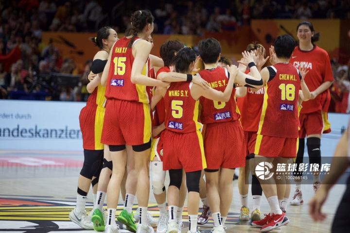 止步8强！中国女篮告别本届世界杯 “中国女篮VS法国女篮”上热搜